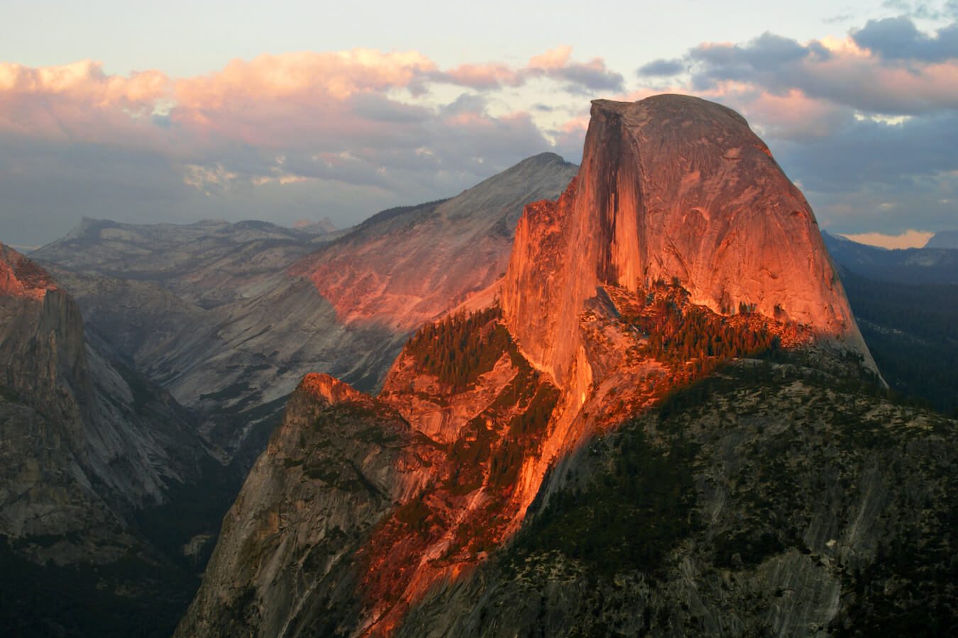 Glacier Point, Yosemite National Park, California | Photo Credit: Shutterstock / Dee Golden