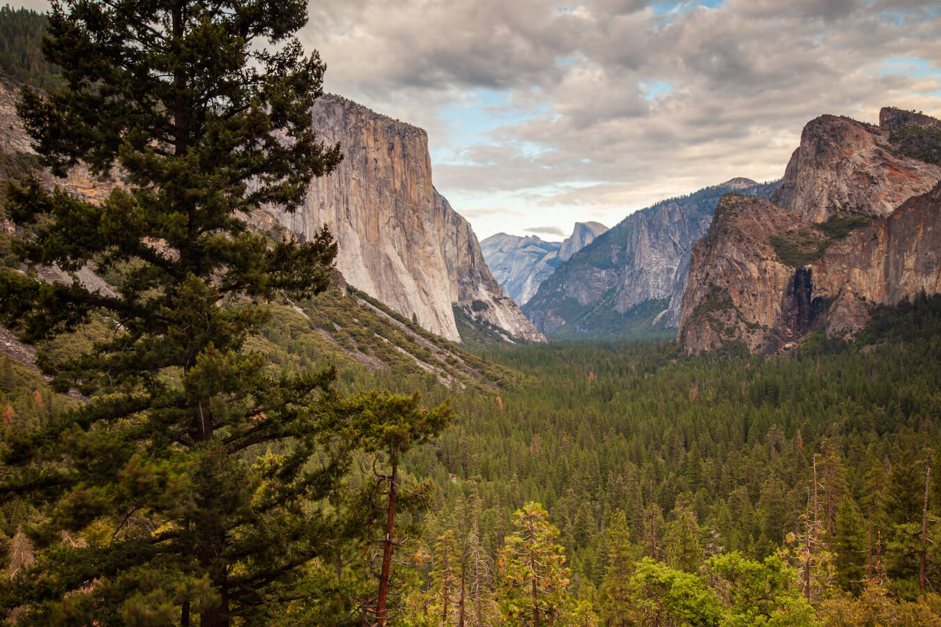 Tunnel View, Yosemite National Park, California | Photo Credit: Vezzani Photography