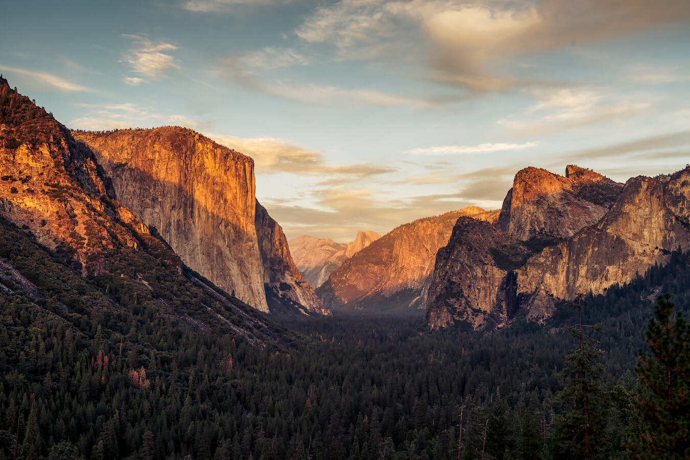 Tunnel View, Yosemite National Park, California | Photo Credit: Shutterstock / NickKont