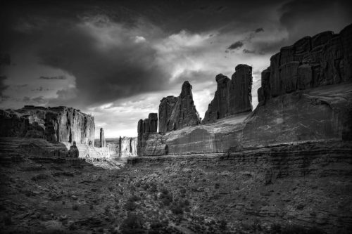 Lighting, Arches National Park, Utah, Masterclass, Black and White Photography | Photo Credit: Gary Wagner